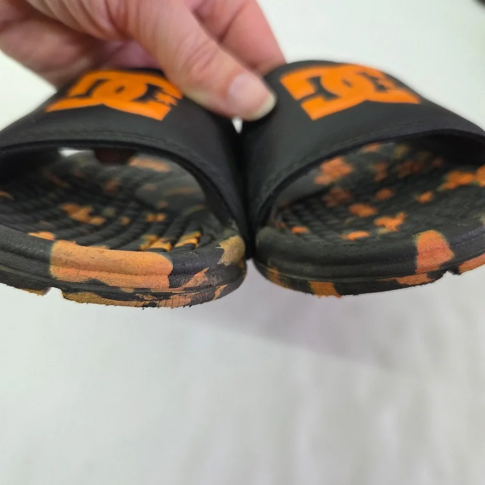 DC Shoes Bolsa Slide Sandals Kids 1.5 Black Orange Camo Logo Athletic Slip On